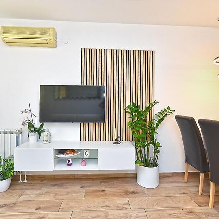Apartment 2207 Pula Exterior photo