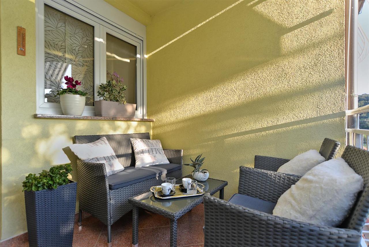Apartment 2207 Pula Exterior photo